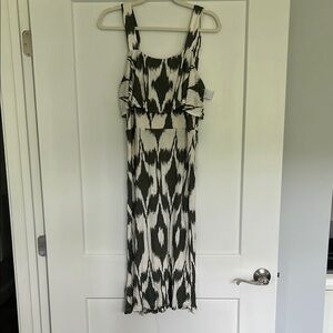 Elegant green and White Patterned Dress